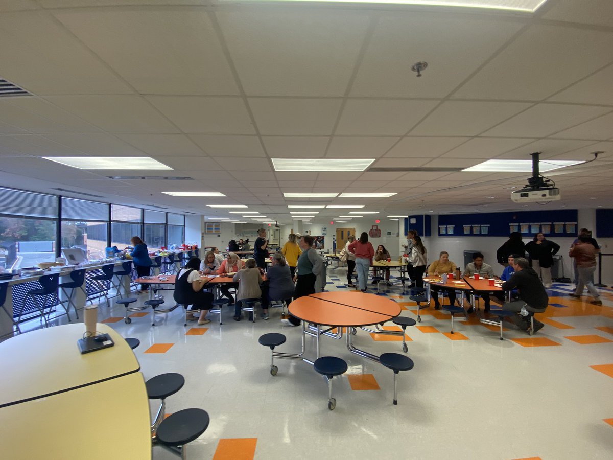 Holly Dowling (she/her) (@mrsdowling28) on Twitter photo Such a fun and yummy potluck today with our <a href="/BaileysUpperES/">Bailey's Upper Elementary School</a> staff! Thank you to our social committee for putting it together! π§‘π―π Such a fun and yummy potluck today with our <a href="/BaileysUpperES/">Bailey's Upper Elementary School</a> staff! Thank you to our social committee for putting it together! π§‘π―π