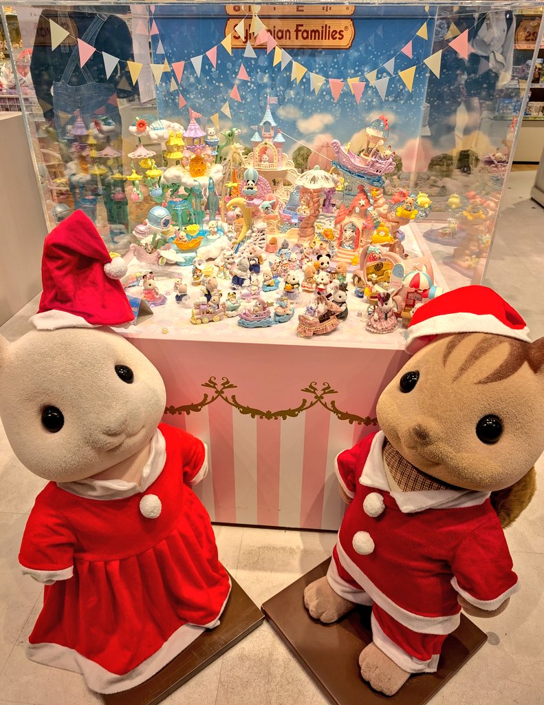 iyana_gako's tweet photo. #シルバニア #THEOUTLET
ずっと行ってみたかったショップ!
懐かしい街並みを見ながら 帰りに寄ってきました!めっちゃ可愛くて、可愛すぎて…息するの忘れそうなぐらい😆
品切れで手に入らなかった🎄購入の🙌 https://t.co/vg3lklP4HL