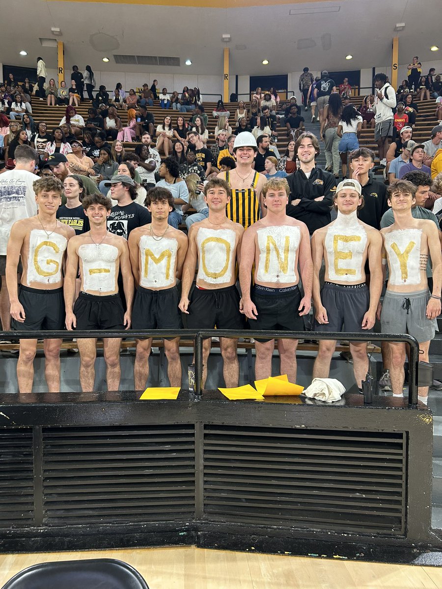 BASKETBALL SZN IS BACK‼️‼️‼️‼️