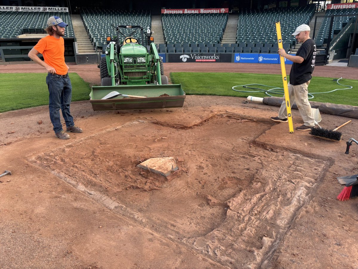 BrockHammond02's tweet photo. Good first day of plate clay switch over. https://t.co/4wFpx8XgWR