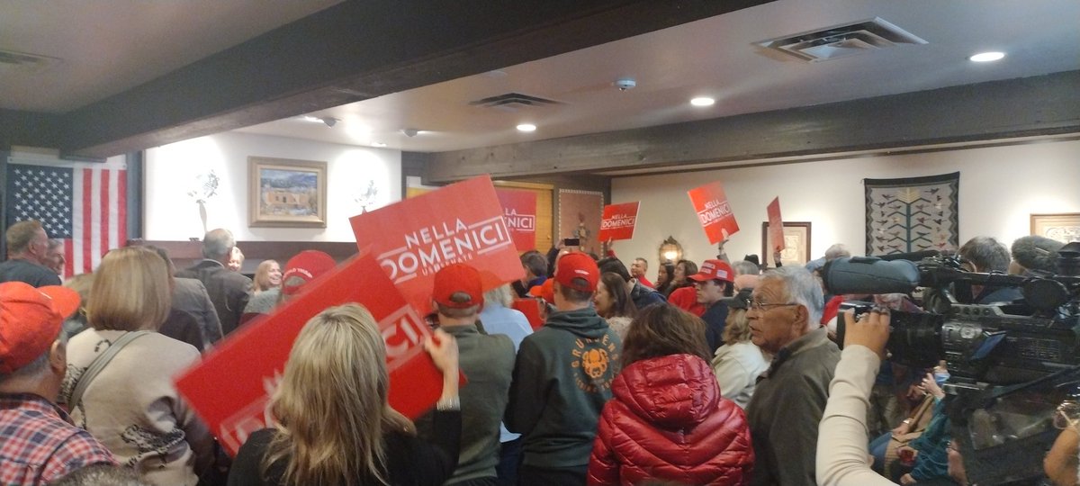New Mexico! Let's bring back a Domenici!🇺🇸🇺🇸🇺🇸 Go vote for <a href="/NellaforSenate/">Nella Domenici</a> on Tuesday! #nmpol