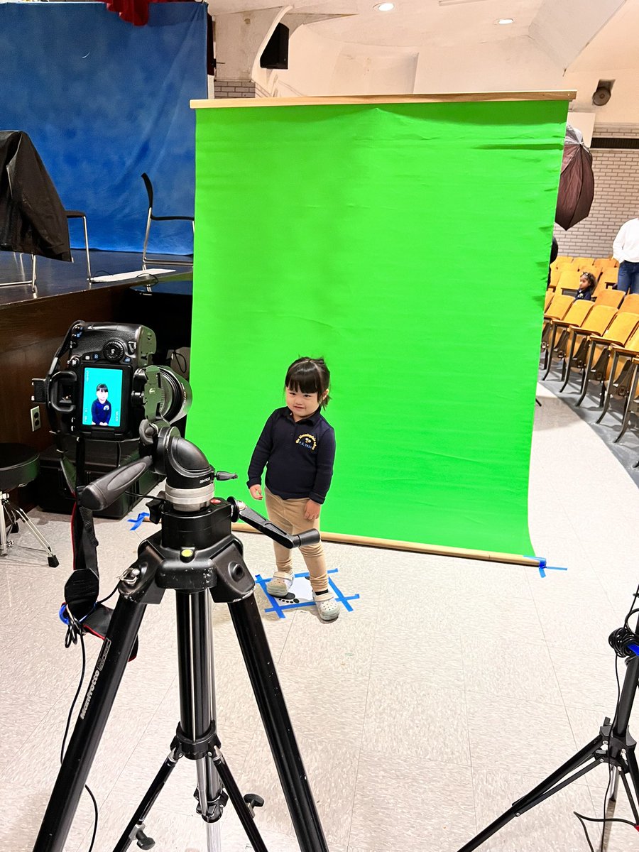 PS145M's tweet photo. Say cheese! πΈ Ready to make this yearβs picture perfect! #SchoolPictureDay #SmileBig https://t.co/yFXd1hYLKJ