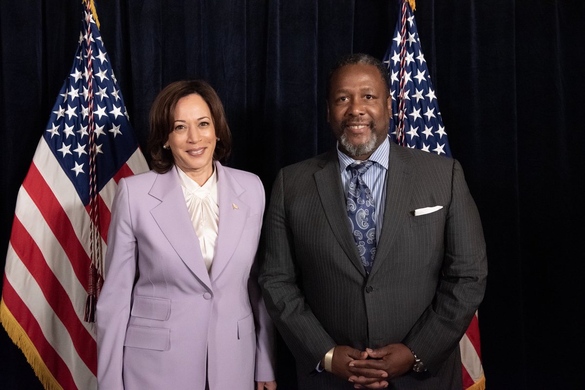 “Let us do something, while we have the chance....at this place, at this moment of time, all mankind is us, whether we like it or not. Let us make the most of it before it is too late!”- Beckett 

When We Vote, We Win! ⁦<a href="/KamalaHQ/">Kamala HQ</a>⁩