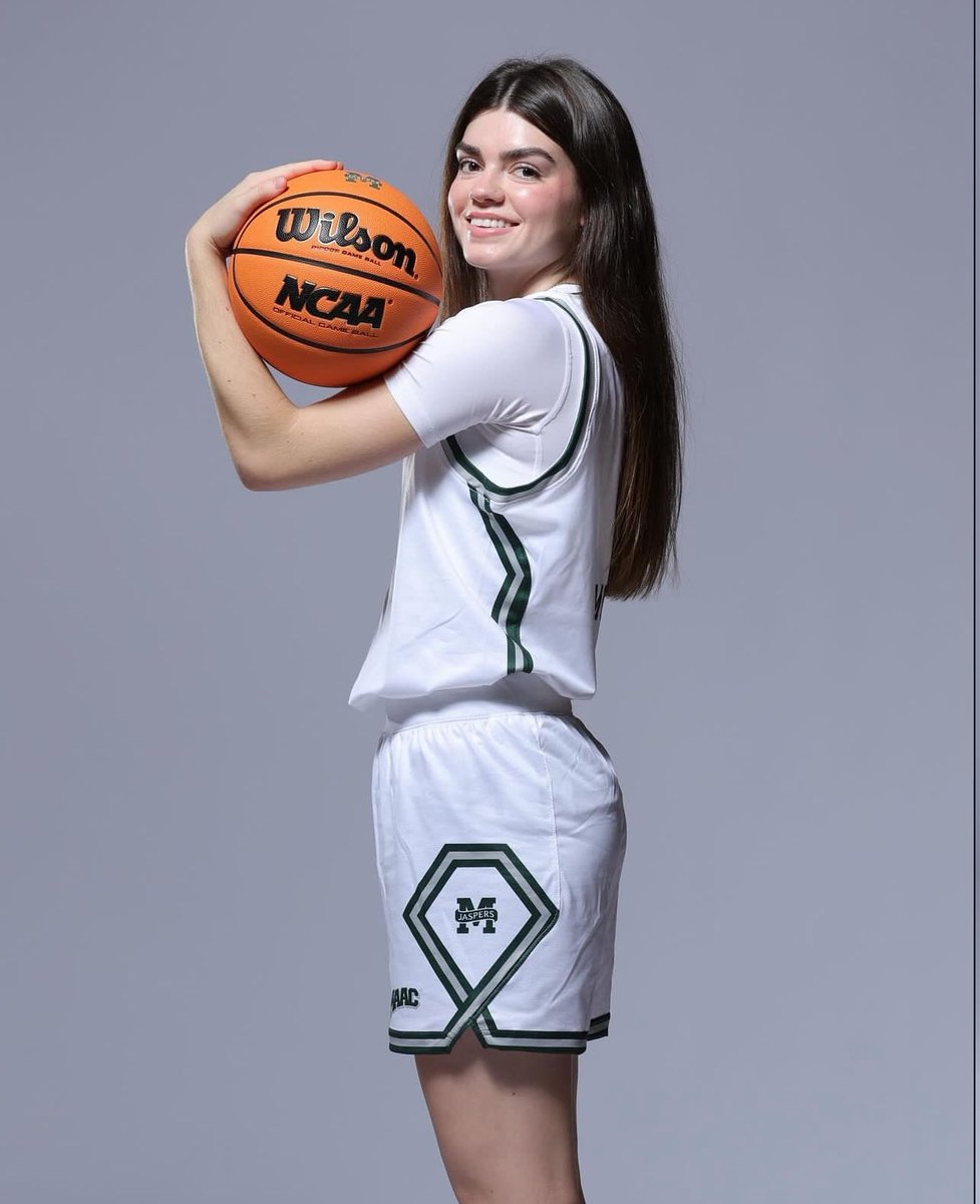 Hana Mühl vs Rutgers:

28 PTS
5 RBS
5 AST
2 STL
9-14 FG
6-8 3P
4-6 FT

✨