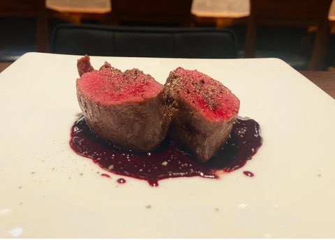 ease__'s tweet photo. 本日空席ございます。

#新宿
#和牛 #新宿3丁目 #ディナー #女子会 #デート 
#肉
#ease #和牛テール 
#テール #ステーキ #ワイン #クラフトビール　#サラダ
#新宿グルメ
#新宿デート
#新宿3丁目グルメ
#新宿三丁目レストラン
#tokyorestaurant
#shinjukurestaurant
#shinjukufood https://t.co/dy5wOdNA8s