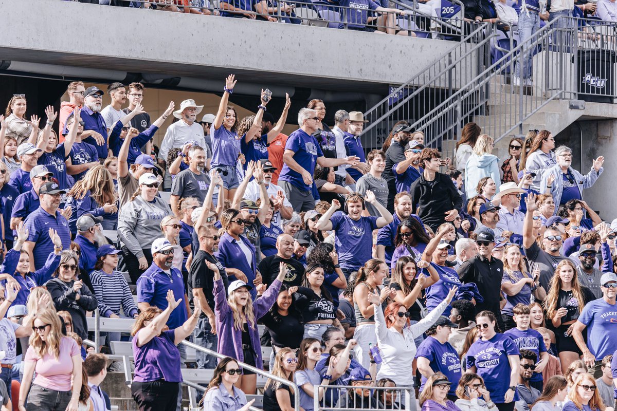 ACUsports's tweet photo. 𝐌𝐞𝐦𝐨𝐫𝐚𝐛𝐥𝐞 𝐌𝐨𝐦𝐞𝐧𝐭𝐬 𝐌𝐨𝐧𝐝𝐚𝐲💭
Fan, we want to 𝐓𝐇𝐀𝐍𝐊 𝐘𝐎𝐔 for showing up and out at ALL of our football games!!!
You have set record-breaking attendances and supported our team like NO OTHER!! Because of you, we are able to carry out the ACU Mission through Athletics!!🤩
𝐒𝐎 𝐓𝐇𝐀𝐍𝐊 𝐘𝐎𝐔!!!!
#GoWildcats