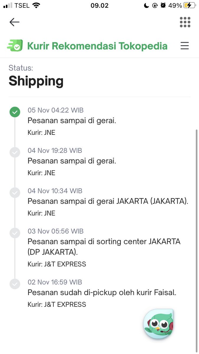 nisaaps's tweet photo. @TokopediaCare @tokopedia kok shipment tracker kalian jelek banget ya???? Updatenya lama + lokasinya ga jelas. Itu kurirnya juga kenapa berubah gitu dah??? How am I supposed to know where my package is? https://t.co/XfZ2e3Bgad