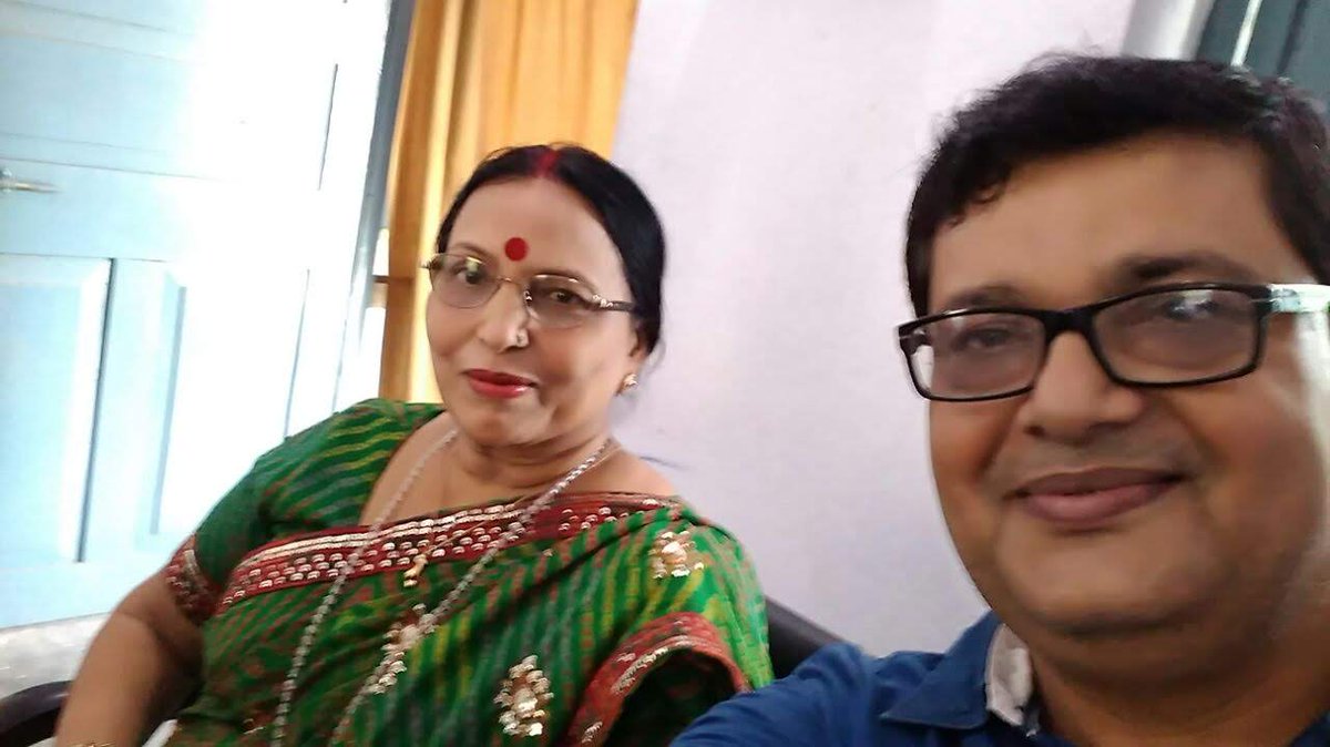 rakeshjha2277's tweet photo. दुनिया भर में छठ पर्व और उसमें पद्मभूषण शारदा जी के छठ के गीत ही माहौल को भक्तिमय बनाती है https://t.co/ICbWgmWhKM