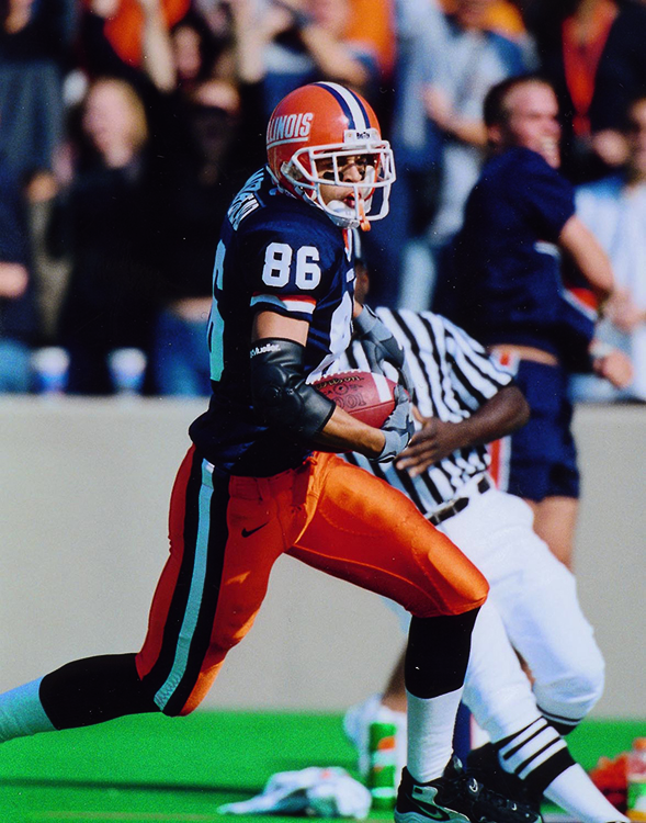 • Celebrating his 44th birthday on Tuesday is former <a href="/IlliniFootball/">Illinois Football</a> receiver Aaron Moorehead. <a href="/Amo8685/">Aaron Moorehead</a> enters his fifth year as the Philadelphia <a href="/Eagles/">Philadelphia Eagles</a> wide receivers coach. <a href="/Deerfield_FB/">Deerfield Warrior Football</a>