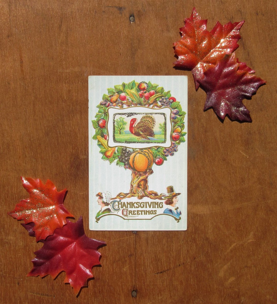 antiquelove22's tweet photo. Vintage Thanksgiving Greetings Postcard Featuring a Holiday Turkey, Pilgrims, and a Tree with Pumpkin, Corn, Apples, Grapes, Glitter Accents https://t.co/UceXEplG93 #vintage #Etsy #etsyseller #ThanksgivingCard https://t.co/1T1I4VO8Ux