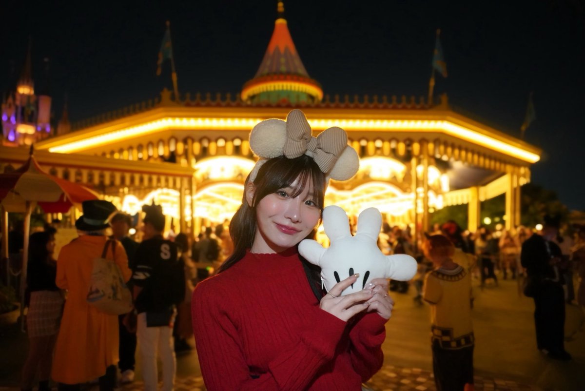 你的台日混血女友🏰🌙 https://t.co/JAWqgK2VWO