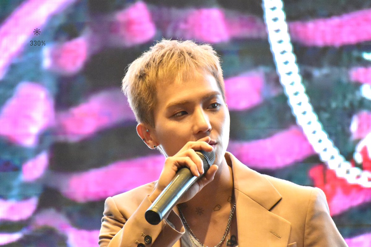 190518
만나고 싶어.....

#MINO #위너 #송민호
<a href="/official_mino_/">official_mino_</a>