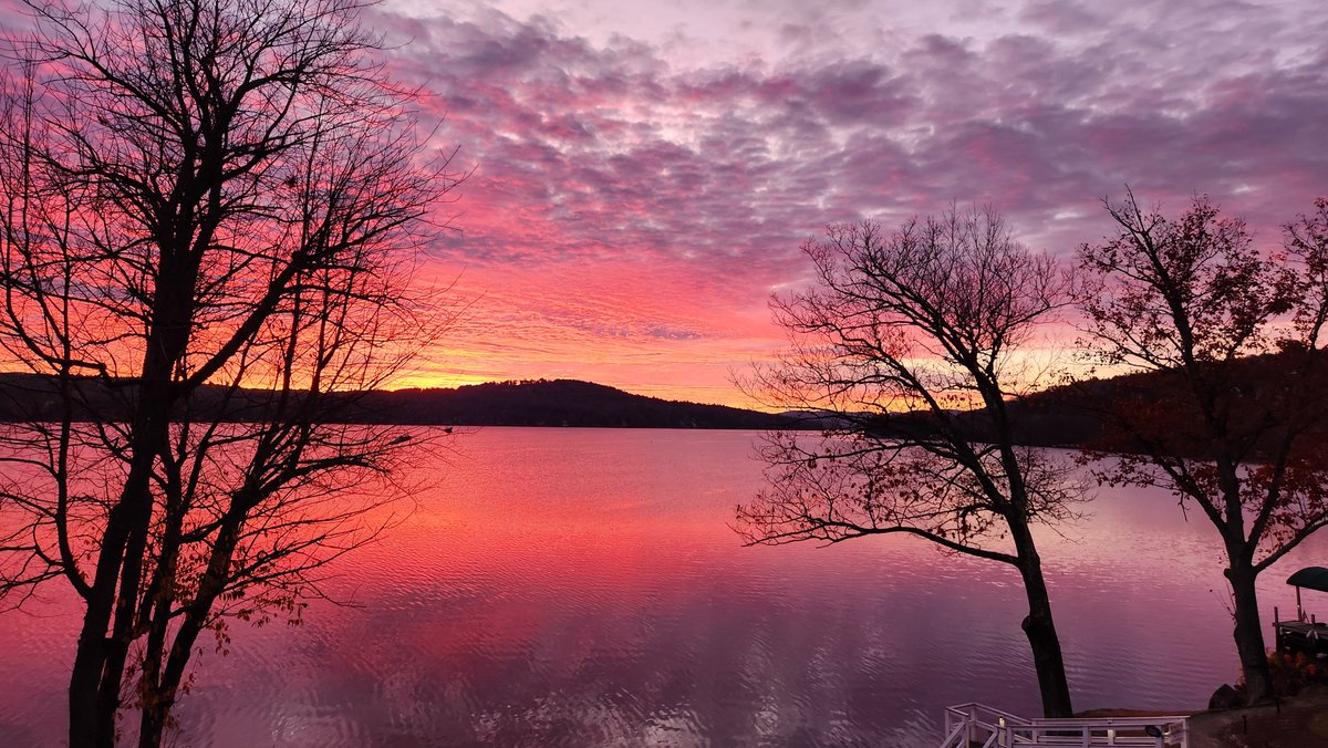 jstkeech's tweet photo. @myWinnipesaukee #Godbl https://t.co/AuFz4sTtUI