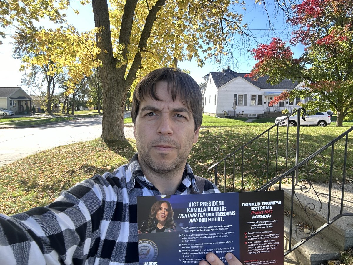 RomanShuster's tweet photo. @JBPritzker @KamalaHarris @illinoisdems From last weekend https://t.co/w3Jo9Wlq0t