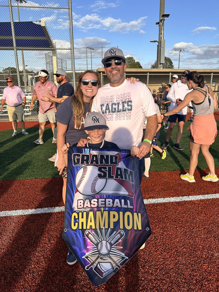 scuba_srm's tweet photo. 🏆 Proud parent moment! Our 7U baseball team took home the Fall Grand Slam Alabama Championship this past Sunday! – one team, one goal, one victory. ⚾ #Teamwork #Logistics #Winning https://t.co/wEClBkqUpj