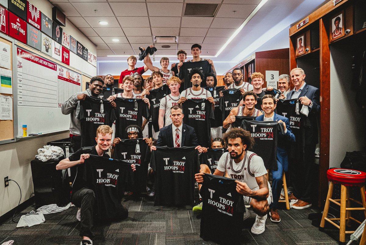 Win on Monday, vote on Tuesday 🇺🇸

#TakeTheStairs | #OneTROY⚔️🏀