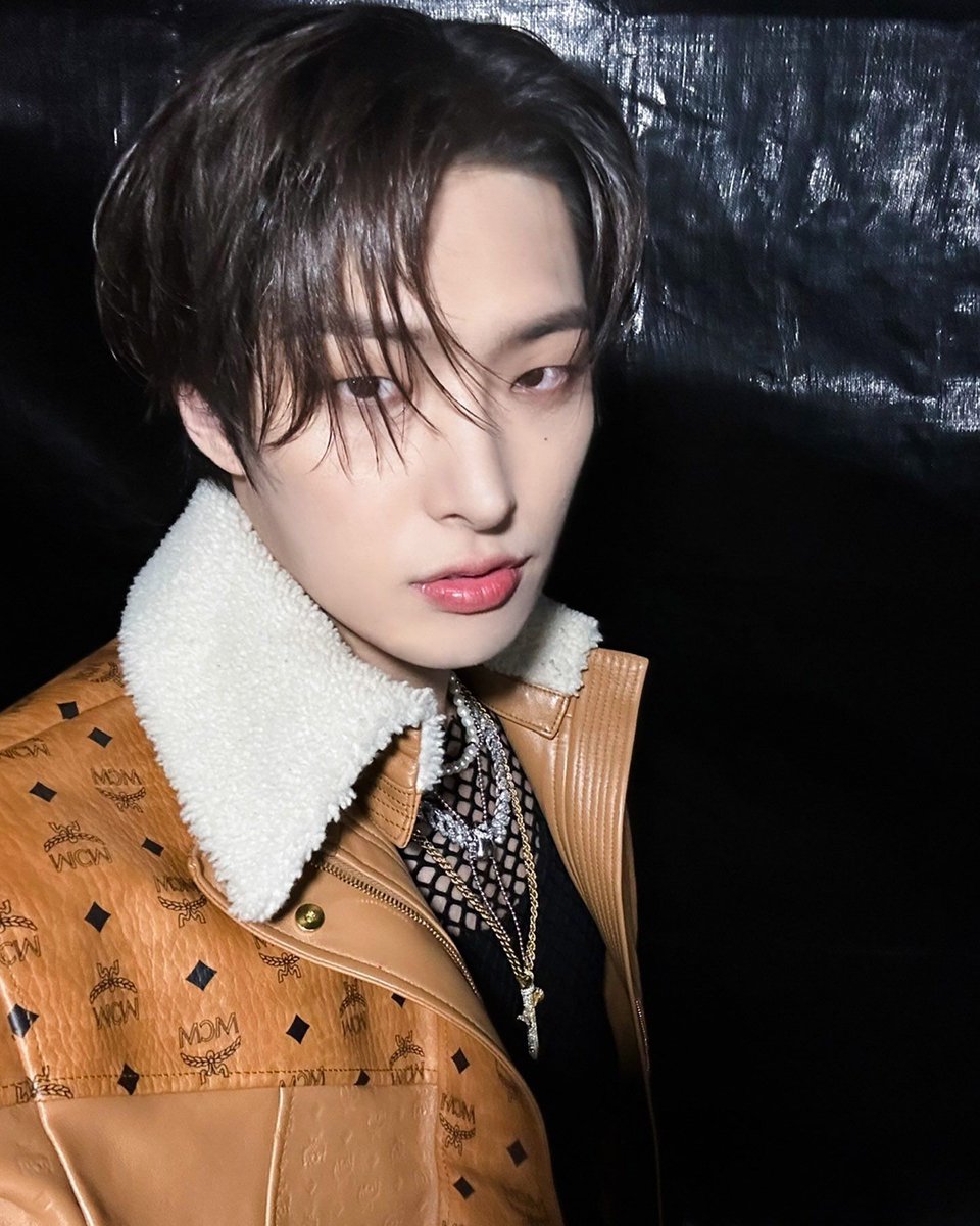 hourlysmg's tweet photo. #MINGI #ATEEZ #송민기 #민기 #에이티즈 @ATEEZofficial https://t.co/v4CUtnGjJd