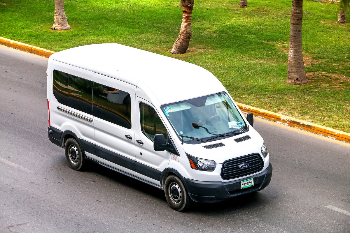 LittleHawaiiCar's tweet photo. Coordinating group travel can be tricky with multiple vehicles. Simplify your trip with a spacious passenger van from Little Hawaii Rent A Car, where you can all travel together and enjoy the Hawaiian breeze. 

Reserve online today: https://t.co/jqCCcHOLSC https://t.co/2MU9KAkRD7