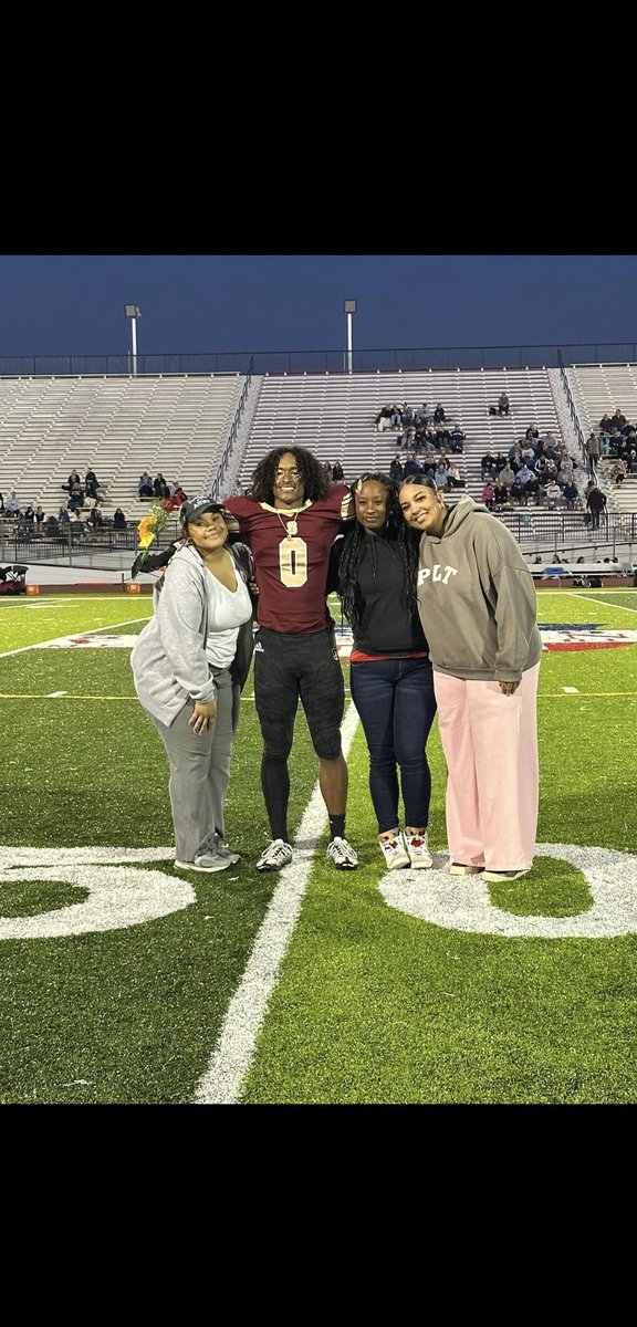 Had an amazing 2 years with my brothers.. thank you Scranton football🏈❤️💛