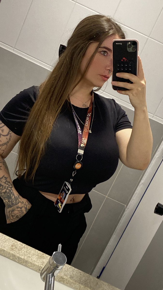 desireepcabral's tweet photo. 🖤 https://t.co/Ft6U8j2lr4