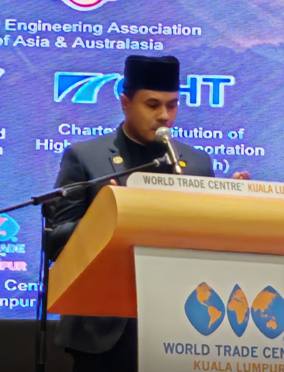 5 Nov. 2024 |🌙Memimpin Bacaan Doa’ Malaysian Road Conference &amp; International Road Federation Global Asia Pacific Regional Congress  melibatkan 1000 peserta drp 20 buah negara

Ia dirasmikan oleh YB Dato Sri Alexander Nanta Linggi, Menteri Kerja Raya.