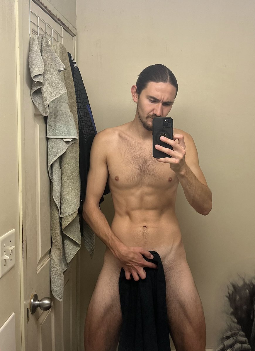 MitchwithaB's tweet photo. Love a leg day 🦵 https://t.co/ksg6fmht9h