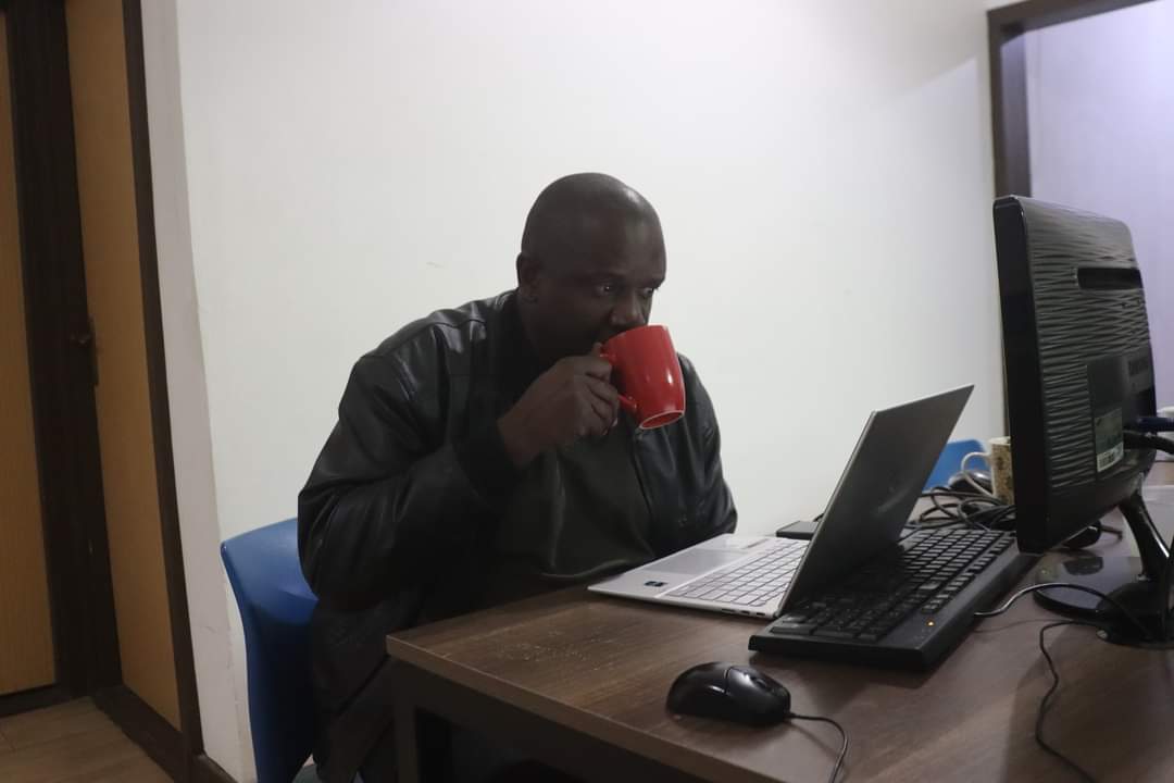 "Have a blessed week and remember to turn your wounds into wisdom" #Brekko quote