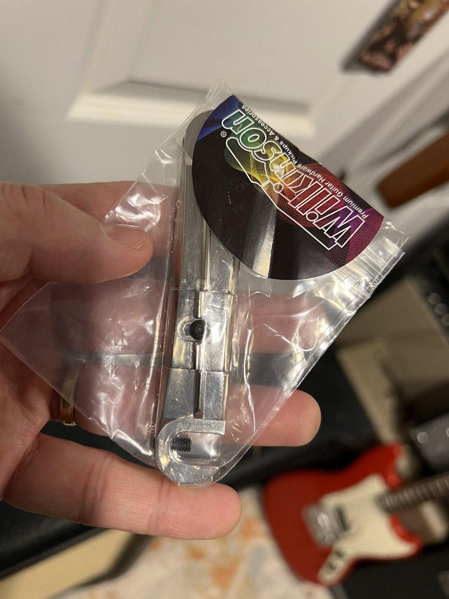 TomoJustFunky's tweet photo. Lovely package just arrived here today from @wilkinsondirect
Thank you Trev & Kate!! I wanted to try it as soon as I come back from China!
#guitarparts #guitarbridge #wilkinsonparts #wilkinson #wilkinsonbridge #trevwilkinson #tomofujita #sgjunior https://t.co/RwdYT2CDwP