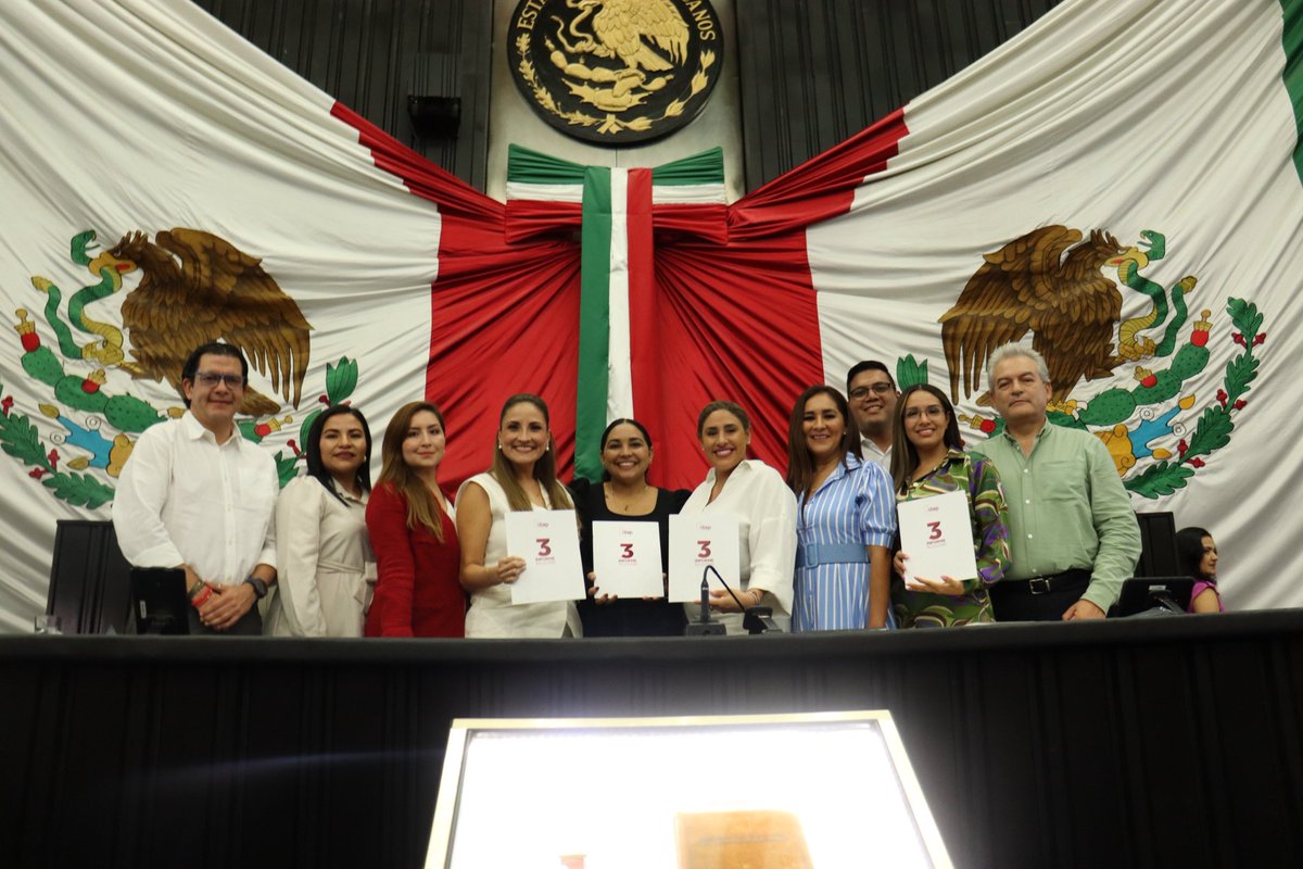 El Consejo Consultivo del <a href="/IDAIPQRoo/">IDAIP QROO</a> asistió al Informe Anual de Labores y Resultados de la Lic. <a href="/maklozano/">Magda Lozano Ocman</a> Comisionada Presidenta del IDAIPQROO qué rindió ante el <a href="/CongresoQRoo/">Congreso del Estado de Quintana Roo</a>.
¡Enhorabuena! 👏 👏👏