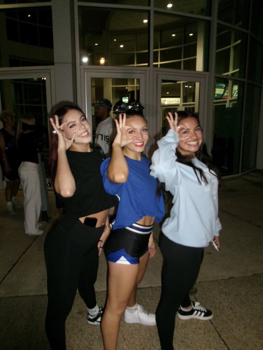 having the most supportive friends>
🥰