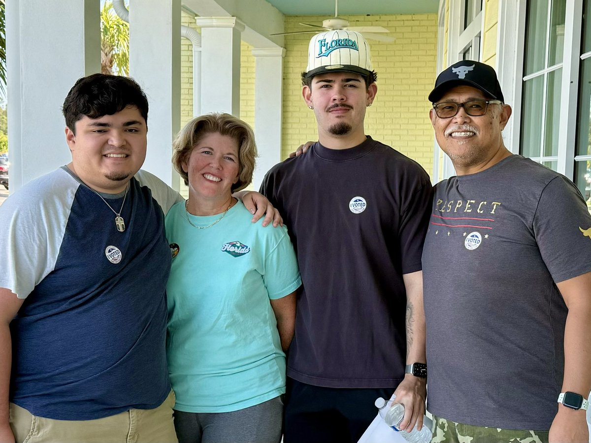 RLagrama's tweet photo. @charliekirk11 4 votes for Trump in Hillsborough County FL https://t.co/Gsx5ylUfB6