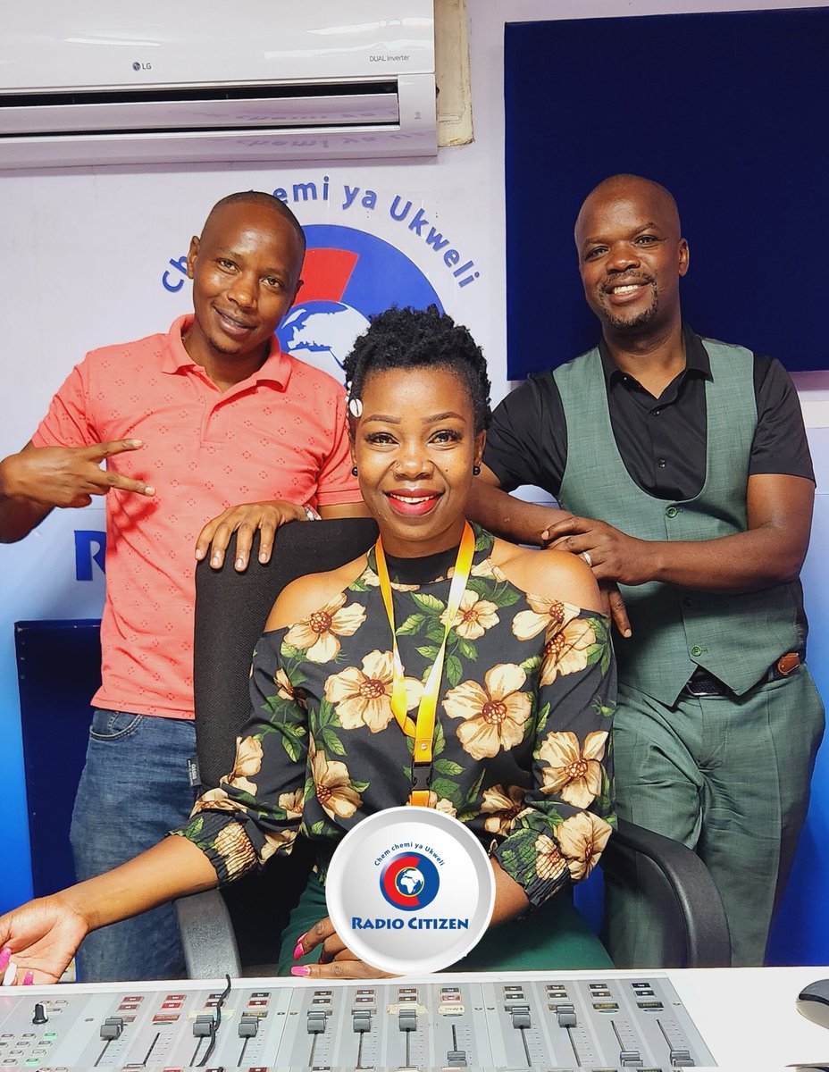 The fantastic trio <a href="/MelodySinzore1/">MelodySinzore1</a> <a href="/VincentAteya/">Vincent Ateya</a> &amp; <a href="/ngetichfred/">| Fred Ng'etich</a> are on air ready to bless your day . 

Je, unasikiliza ukiwa wapi ?

Listen online :radiocitizen.co.ke

#JamboKenya 
#RadioNumberOne