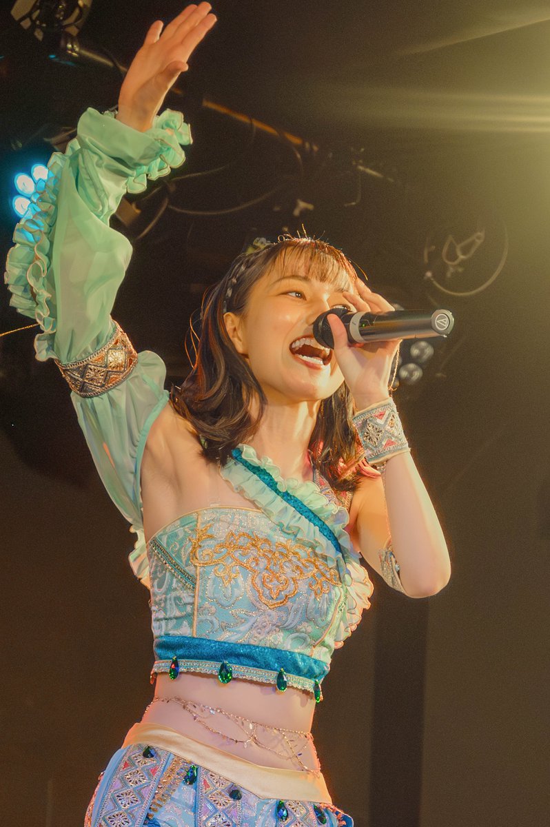 モデルNishinoHitomi*　　
 西野ひとみさん
@nishino_hitomi
#西野ひとみ　#Hitomi*
#アイドル　#ライブ