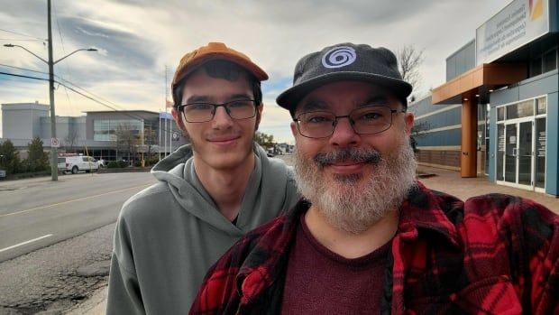 in 2013, two years after the game first launched, Duncan created his own Minecraft server called AutCraft.   https://autcraft. com/home 

Duncan also gave a TED Talk in 2017 about how he uses Minecraft
Now he's helping others take on similar projects...
buff.ly/3YcDGpV 
.