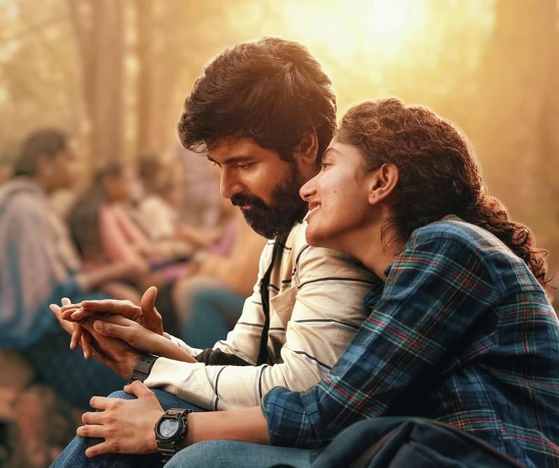 Mangli Official (@iammangli) on Twitter photo Amaran! Such a brilliant film, each scene loved me so much & Shiva Karthikeyan Sir & Sai Pallavi garu’s scintillating performances deserve a round of applause. Congratulations to Sudhakar Reddy sir & Nithiin Anna. 🙏🏻♥️
<a href="/Siva_Kartikeyan/">Sivakarthikeyan</a> <a href="/Sai_Pallavi92/">Sai Pallavi</a> <a href="/actor_nithiin/">nithiin</a> Amaran! Such a brilliant film, each scene loved me so much & Shiva Karthikeyan Sir & Sai Pallavi garu’s scintillating performances deserve a round of applause. Congratulations to Sudhakar Reddy sir & Nithiin Anna. 🙏🏻♥️
<a href="/Siva_Kartikeyan/">Sivakarthikeyan</a> <a href="/Sai_Pallavi92/">Sai Pallavi</a> <a href="/actor_nithiin/">nithiin</a>