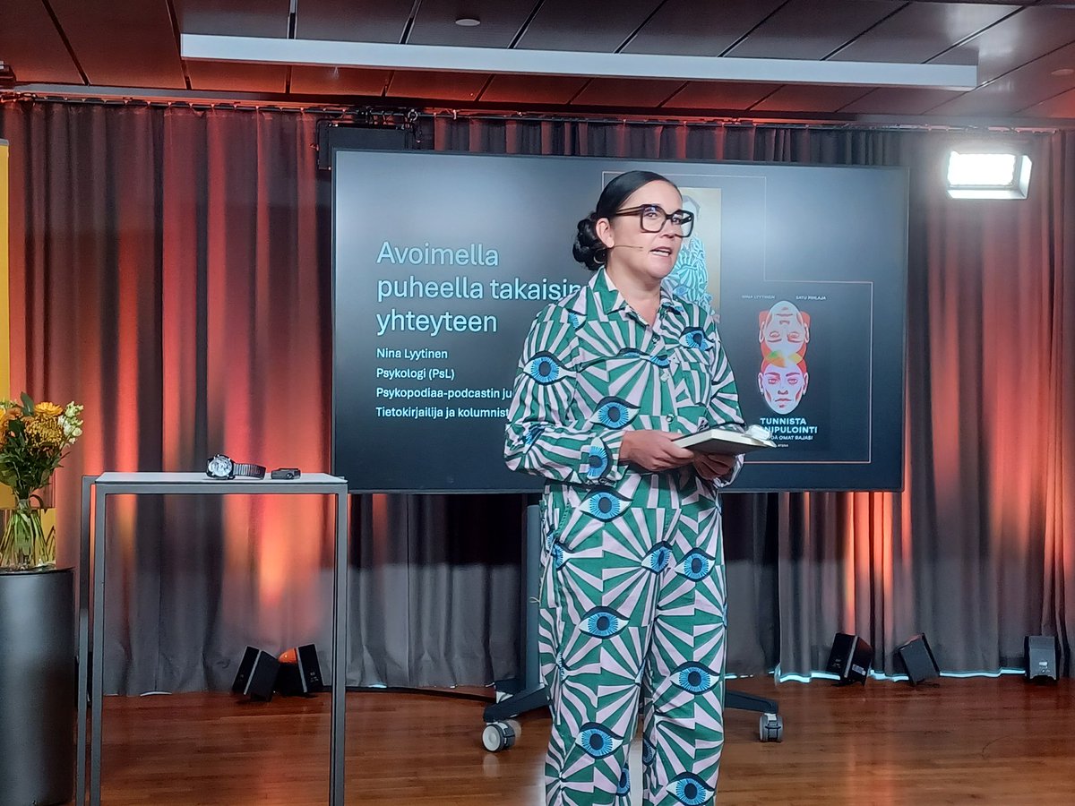 Parisuhteen solmut lähtevät rakentumaan pienestä ja manipulatiivisen käytöksen takana voi usein olla yhteyden sekä kuulluksi ja nähdyksi tulemisen kaipuuta. Avoimuus on avain yhteyteen, sanoo psykologi ja Psykopodiaa-podcastin juontaja @LyytinenNina 💬