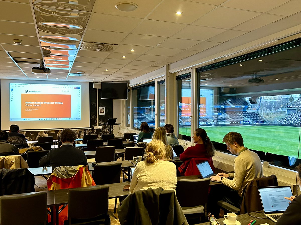Hello Trondheim! 🇳🇴 Always a pleasure to come back here, especially to the Lerkendal Stadium, our favourite training venue! 🏟️ ⚽️ Great to see many participants preparing to submit Horizon Europe proposals under the upcoming deadlines.