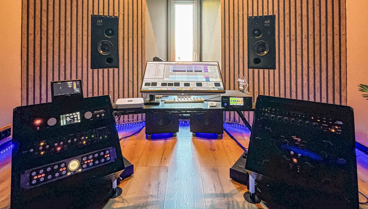 blackviewstudio's tweet image. 🎶I will be happy to improve the quality of your recordings👌🙂

👉Free Test Master
👉Free Audio Consulting
👉Tips For Mastering

Send me 📧: info @ blackviewstudio . com

#mixandmastering #blackviewstudio