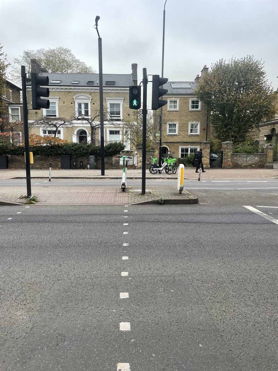 Tell me <a href="/limebike/">Lime</a> how parking on the zebra crossing island is a logical thing?! <a href="/wandbc/">Wandsworth Council</a>