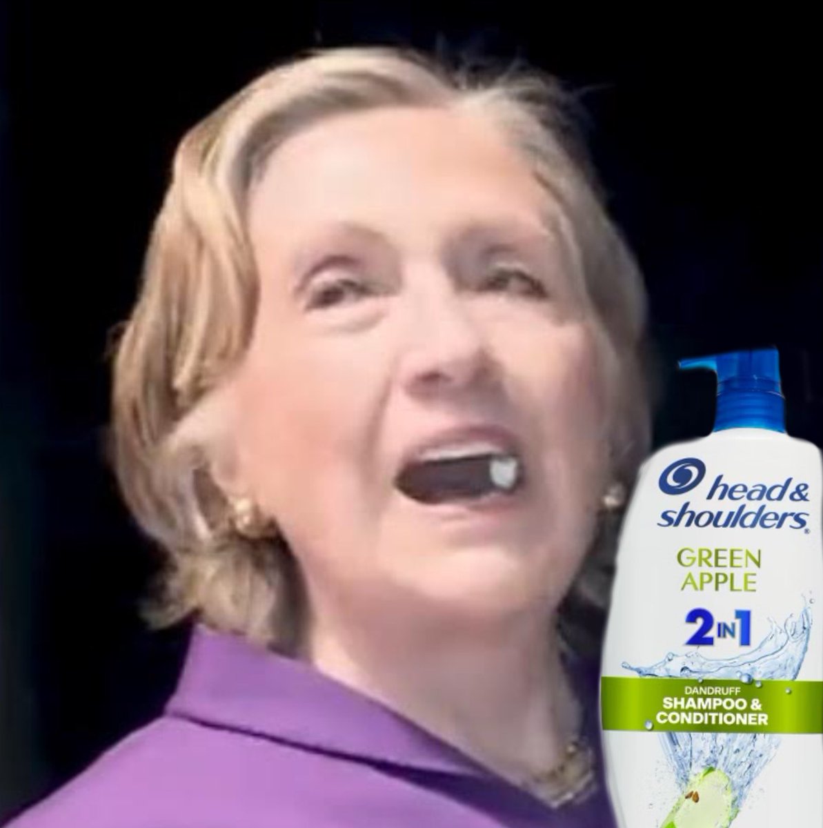 canfixstoopid's tweet image. #HillaryClinton #shower #bathe