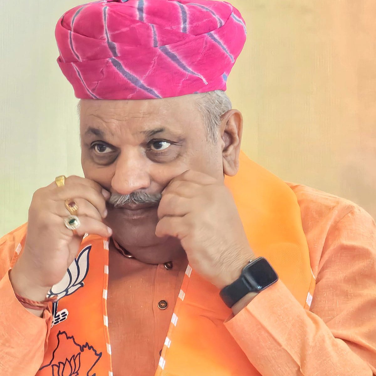 ProfSaraswat's tweet photo. #NewProfilePic https://t.co/PdadDnx6gS