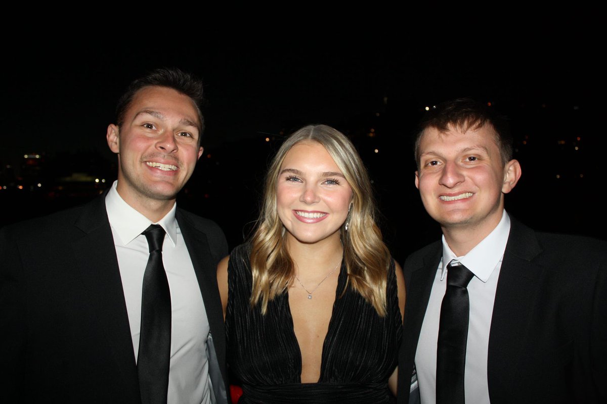 e3shelly's tweet photo. Weekend in Cincy https://t.co/qcq5GCc3m5