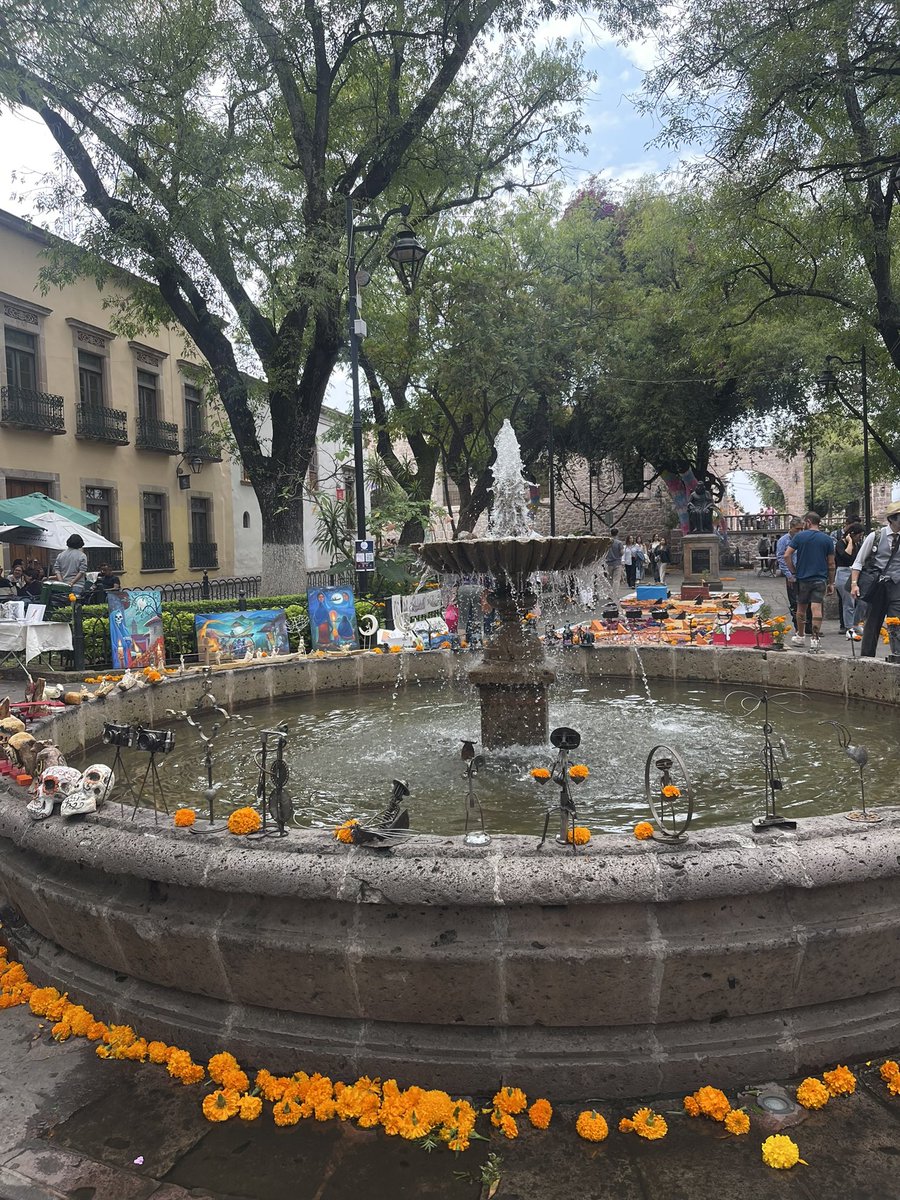 Madeleinnedir's tweet photo. Quedé enamorada de Morelia 🧡 https://t.co/UvVRSGHpDW
