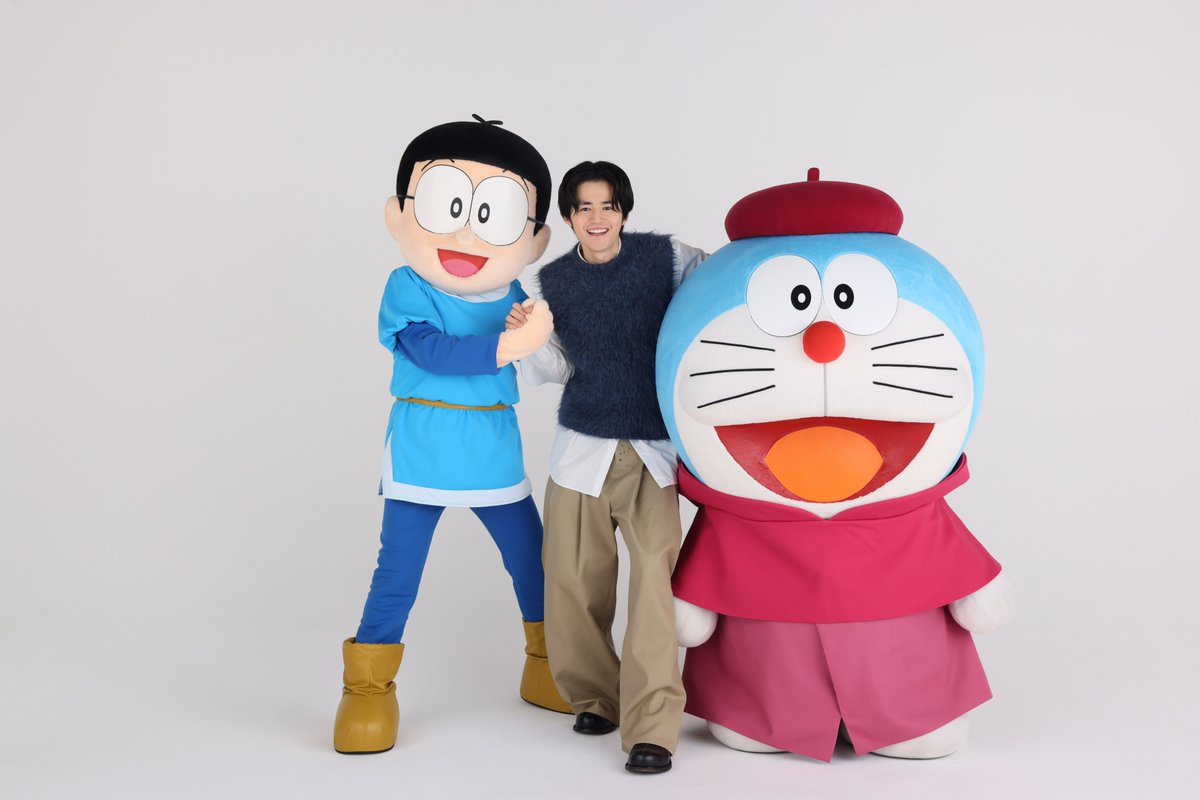 鈴鹿央士 がドラえもんたちと “絵の世界”で大冒険を繰り広げる