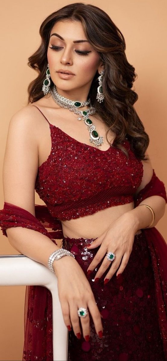 viralvideos16's tweet photo. π―#HansikaThread
π―#pragyanagraThread
#Hansika
#pragyanagra https://t.co/cf9RKJXQUs