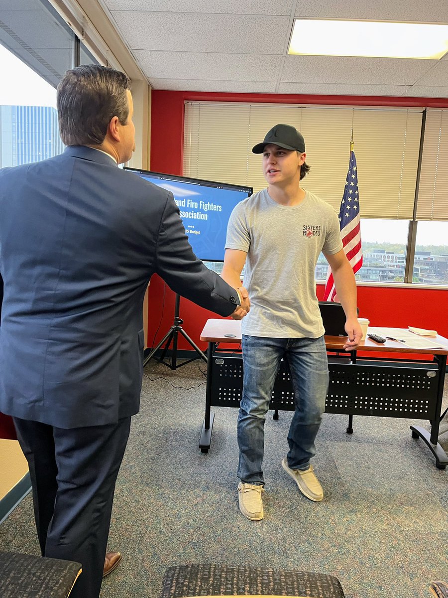 Portland Fire Fighters tweet media