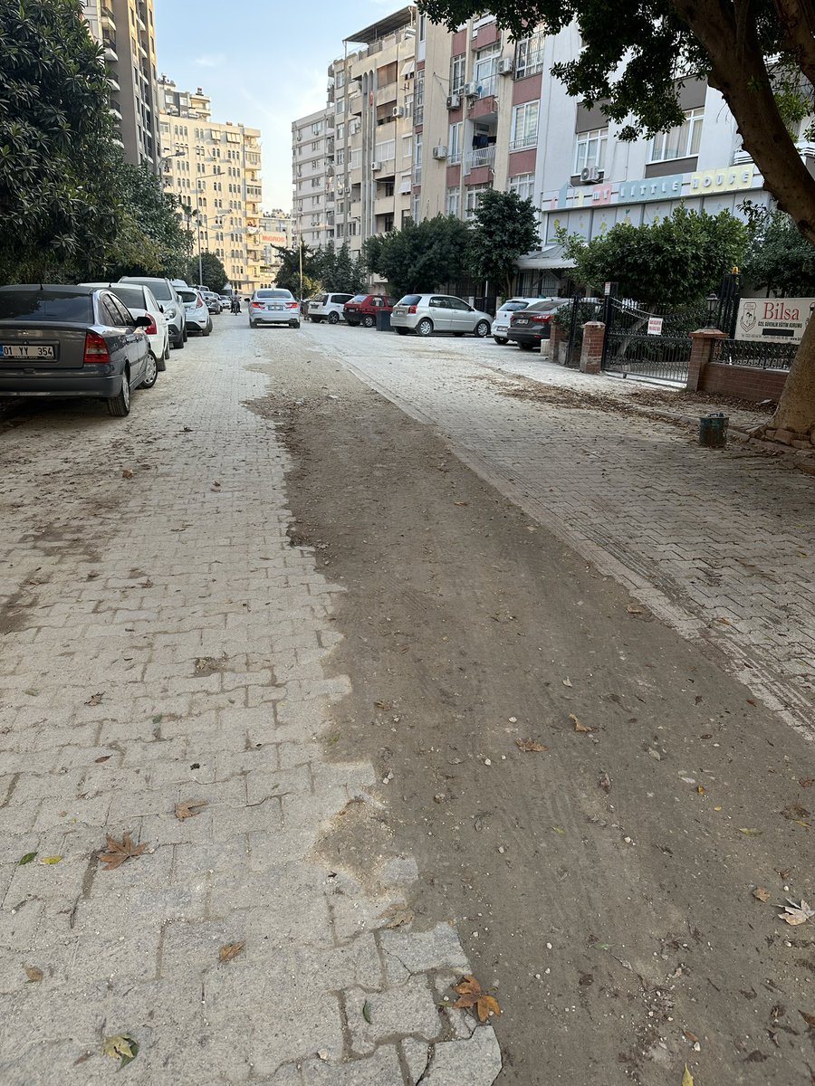 avtaskirici's tweet photo. Sokağımız 20 gündür bu halde, en kısa zamanda gerekli çalışmaların yapılmasını talep etmekteyiz. @Adana_Bld 
@SeyhanBelediye

Adres: Kurtuluş Mahallesi, 64014 ve 64016 sokak https://t.co/zTZMZKF5Mb