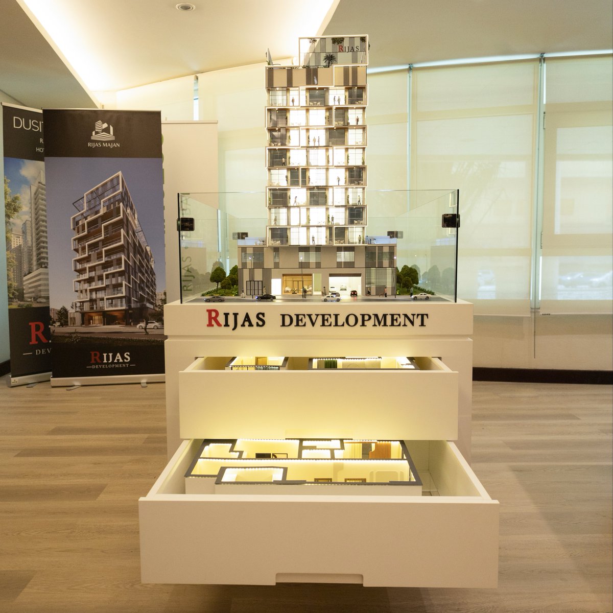 crystalcorp2's tweet image. Architectural Model Making | Interactive Model Making | Industrial Model Making | Master Plan Models

crystalcorp.com/model-making-i…

#modelmaking #modelmakers #interactivemodels