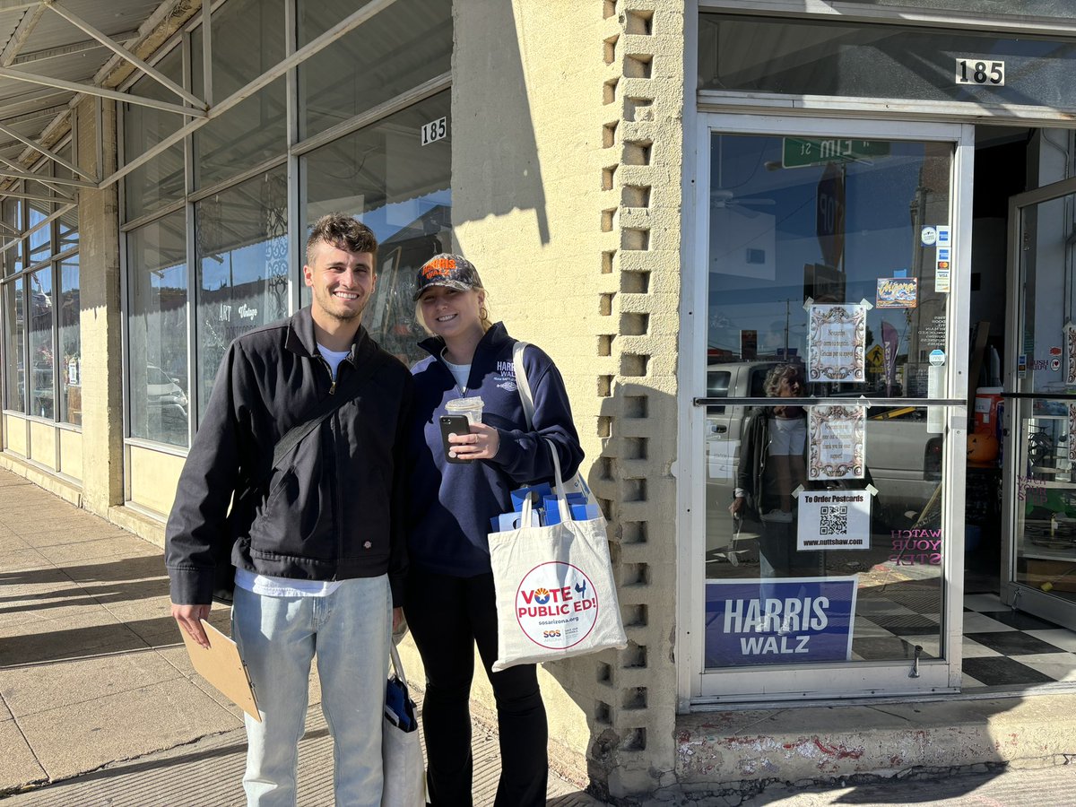 ryancrodgers's tweet photo. Election Day Eve spent on the doors in Nogales, Arizona 😇😇😇 https://t.co/PzerJqI9Ha