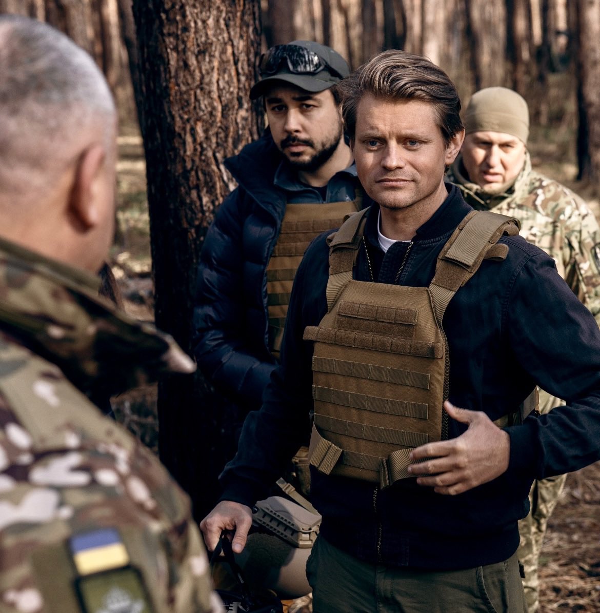 Det er <a href="/pcfrolich/">Peter Frølich</a> som bør være unge menns helt. Vær hel ved. Vær en andre kan stole på. Vær som Peter Frølich. Ikke vær som Trump. vg.no/nyheter/i/kwK3…